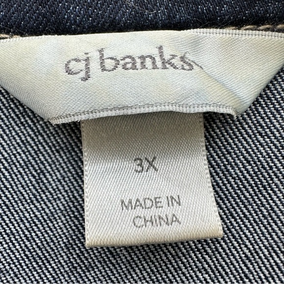 CJ Banks Plus Size Dark Blue Denim Jeans Vest Brass Rhinestone Buttons 3X - Picture 6 of 7
